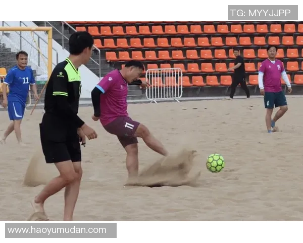 足球明星腿法大比拼谁能技压群雄展现绝佳球技与风采 足球明星腿法大比拼谁能技压群雄展现绝佳球技与风采